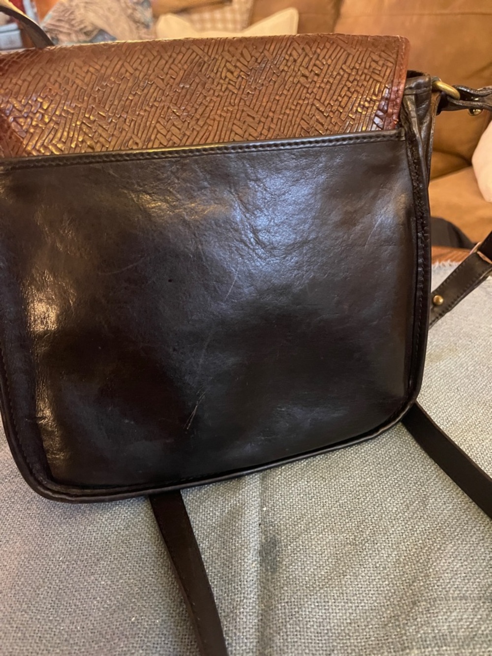 Brahmin  Classic Two-Tone Brown/Black  Leather Crossbody Bag - Picture 4 of 5
